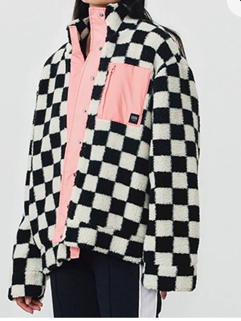 ⭐️NWT Vans Embers Checkered Jacket⭐️